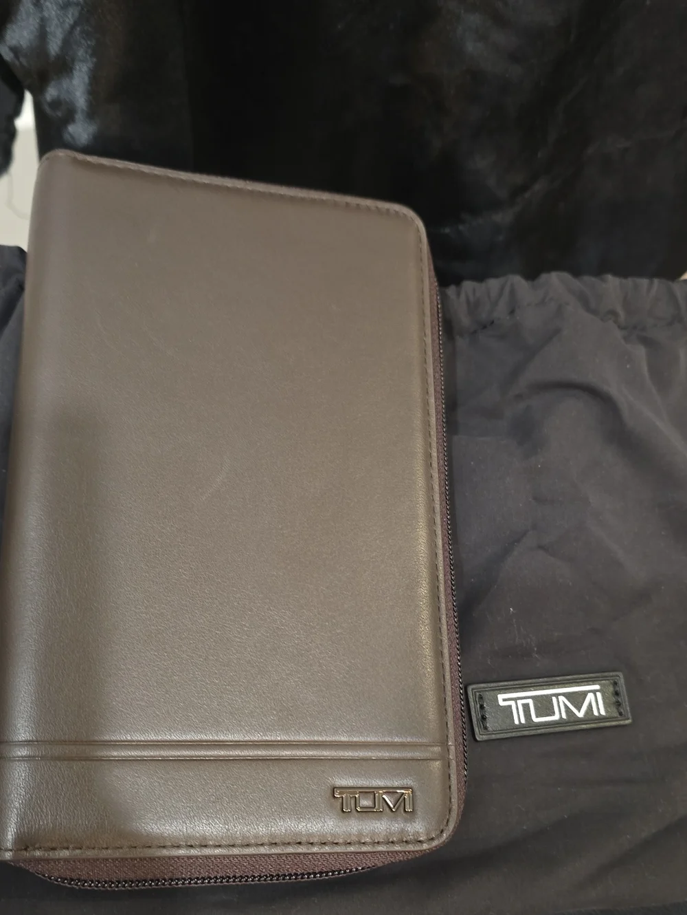 Tumi Horizon SLG Travel Wallet- Brown Smooth